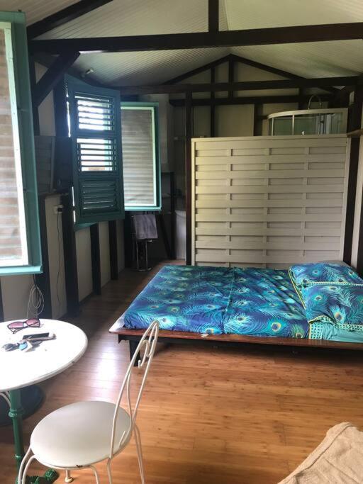 Charmant Bungalow Avec Piscine Saint-Joseph Zewnętrze zdjęcie